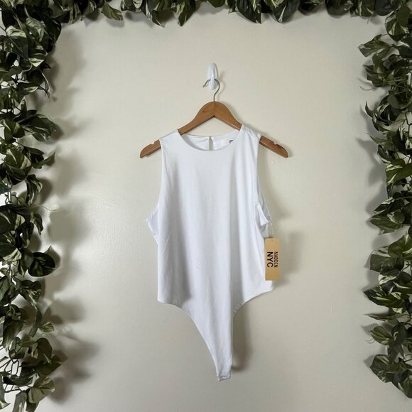 Madden NYC High Scoop Neck Sleeveless Tank Bodysuit White NWT Size XL - Picture 1 of 6